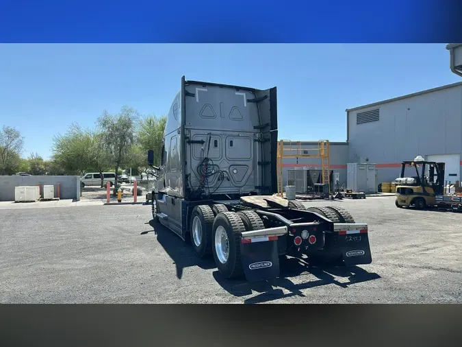 2024 Freightliner Cascadia 126