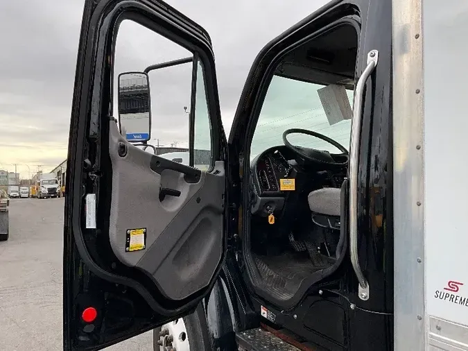 2019 Freightliner M2