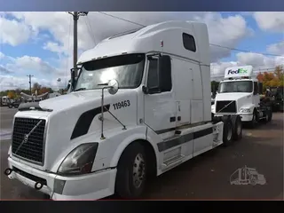 2006 VOLVO VNL64T670
