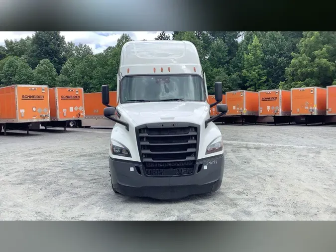 2023 Freightliner Cascadia 126