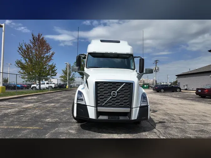 2019 VOLVO VNL64T760