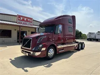 2016 VOLVO VNL64T780