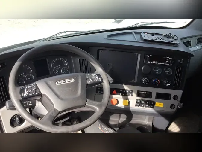2020 Freightliner Cascadia 126b47eb43ebdc74aed9b0b71311caa6b9a