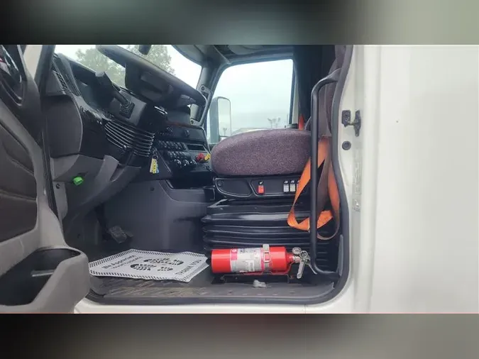 2022 INTERNATIONAL LT