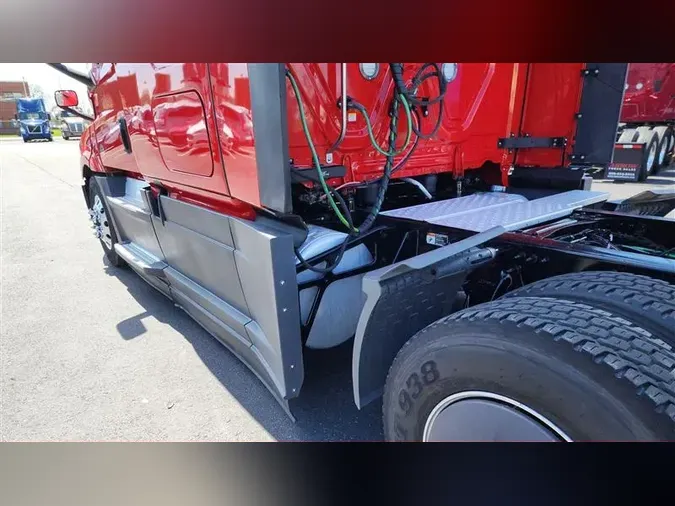 2023 FREIGHTLINER CA126b483e3bb4d892d0cd7f6f633298a35e8