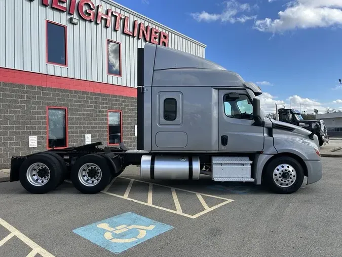 2022 Freightliner Cascadia®