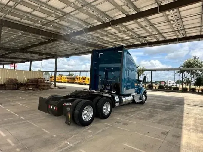 2022 Kenworth T680