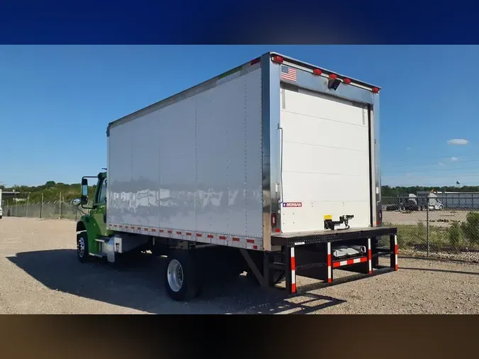 2020 FREIGHTLINER/MERCEDES M2 106