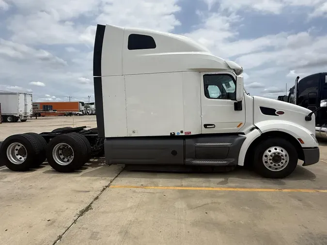 2021 Peterbilt 579