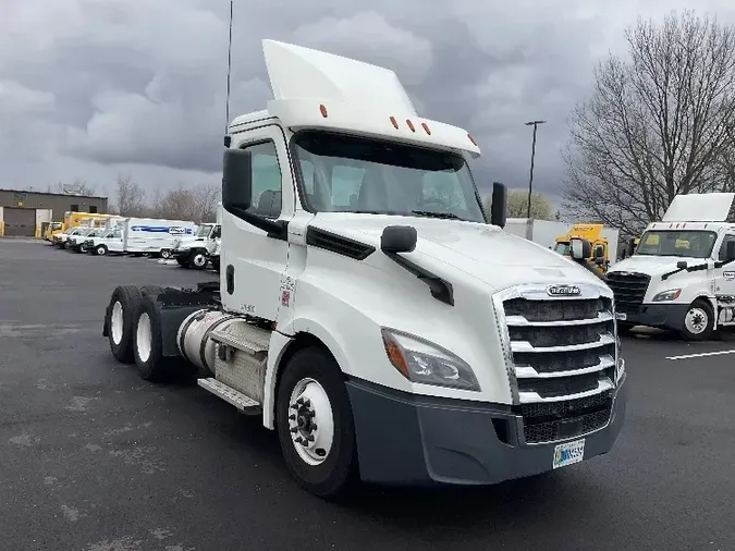 2020 Freightliner T12664STb49243b3033ded6dcb58181dedc0be81
