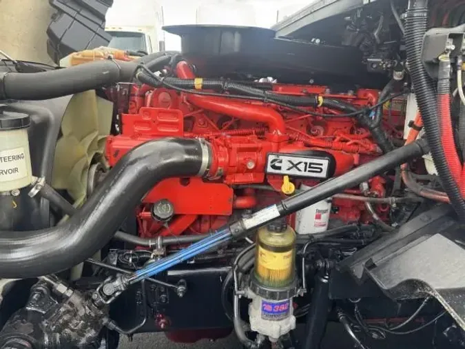 2022 International LT625