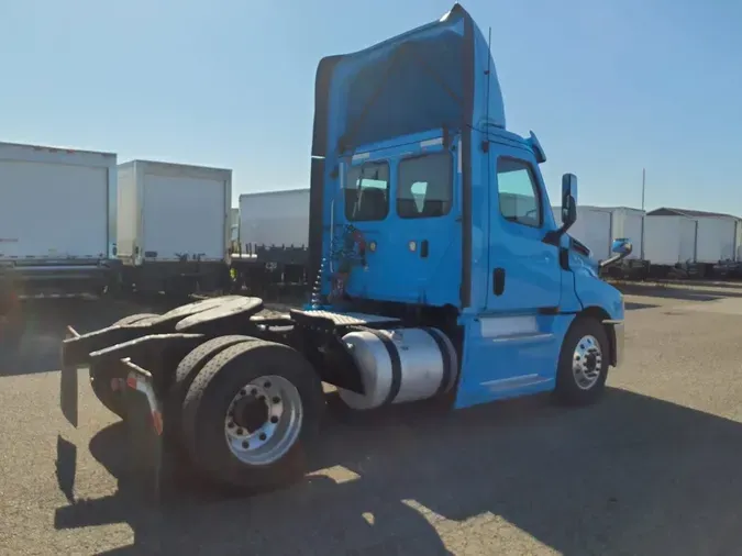 2020 FREIGHTLINER/MERCEDES NEW CASCADIA 126b492de81a5ee33523014f04e3635e088