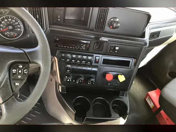 2019 INT LT625 6x4