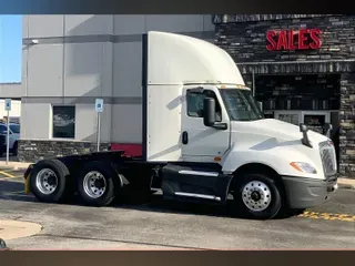 2022 INT LT625 6x4