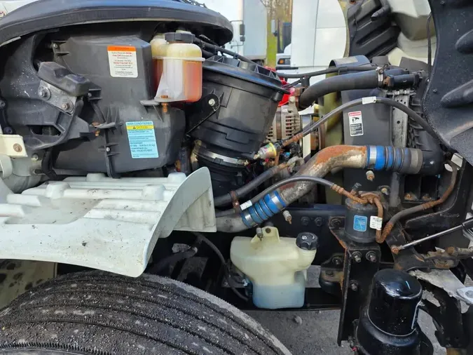2020 FREIGHTLINER M2 106