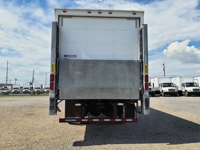 2019 FREIGHTLINER/MERCEDES M2 106