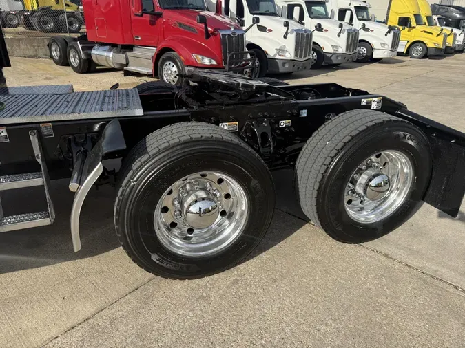 2022 Peterbilt 389b49c771894f1e5bb20cd8bf8b1e5a216