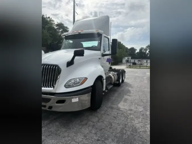 2020 NAVISTAR INTERNATIONAL LT625 DAYCAB T/Ab49d4b78a538200edb29638220ade8b2