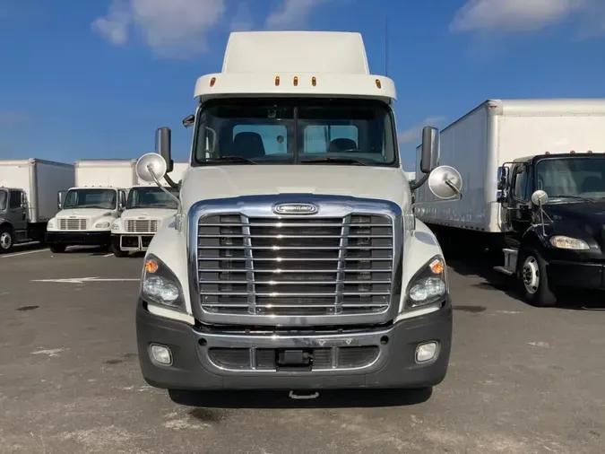 2018 FREIGHTLINER/MERCEDES CASCADIA 125b49f2505fb53923c48f1fe9893a2db73