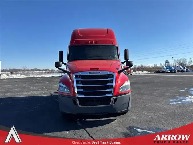 2021 FREIGHTLINER CA126