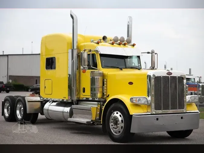 2020 PETERBILT 389