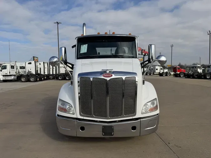 2021 Peterbilt 579