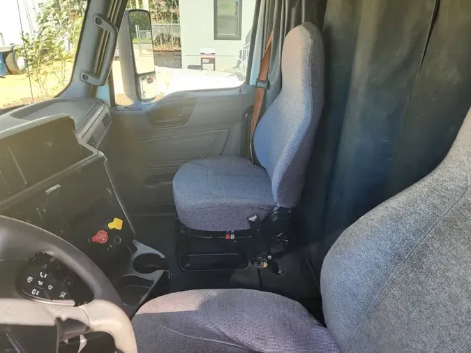 2019 NAVISTAR INTERNATIONAL LT625 SLPR CAB