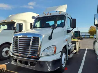 2019 FREIGHTLINER/MERCEDES CASCADIA 125