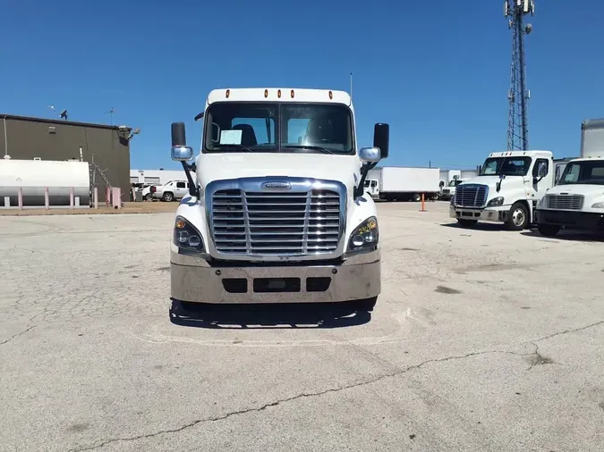 2020 FREIGHTLINER CASCADIA 125