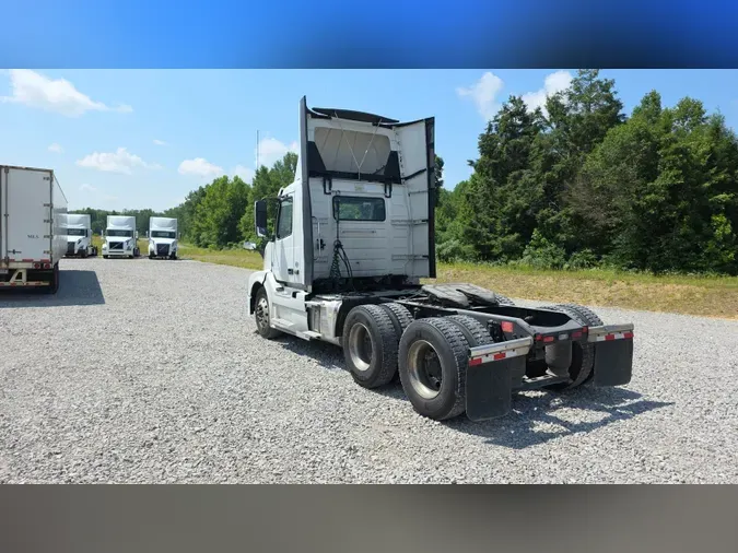 2018 Volvo VNL300