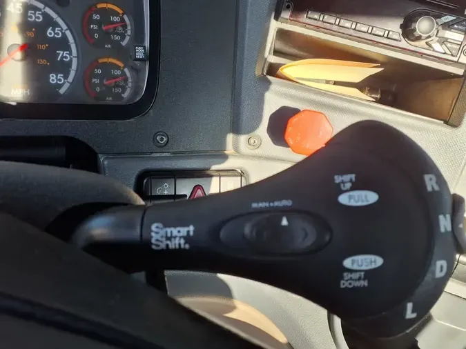 2018 FREIGHTLINER/MERCEDES CASCADIA 125