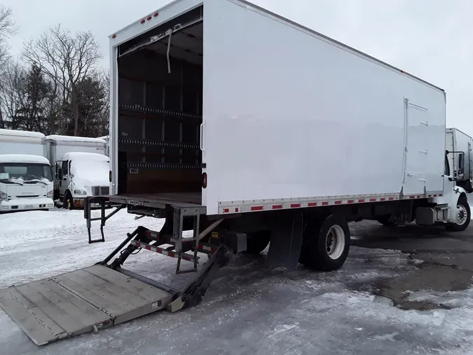 2018 FREIGHTLINER/MERCEDES M2 106