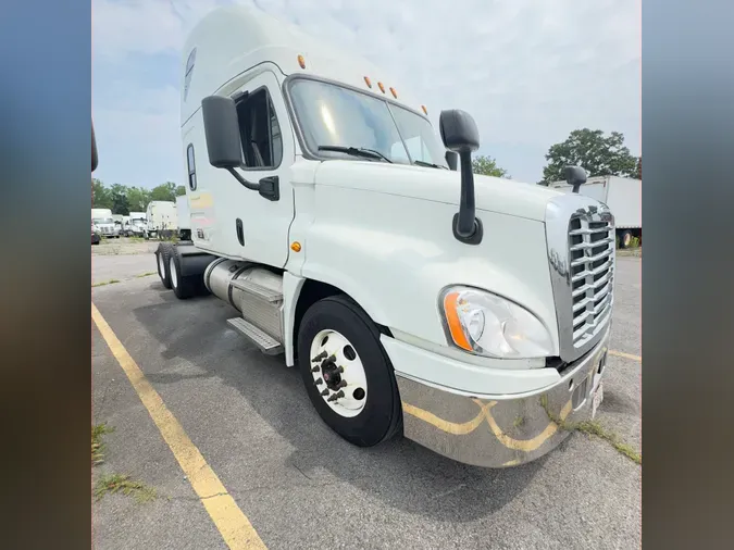 2019 FREIGHTLINER/MERCEDES CASCADIA 125