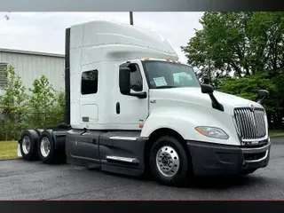 2022 INT LT625 6x4