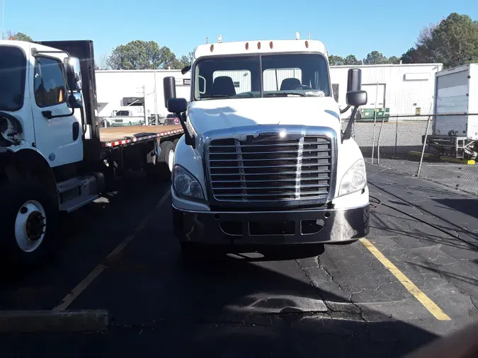 2018 FREIGHTLINER/MERCEDES CASCADIA 125