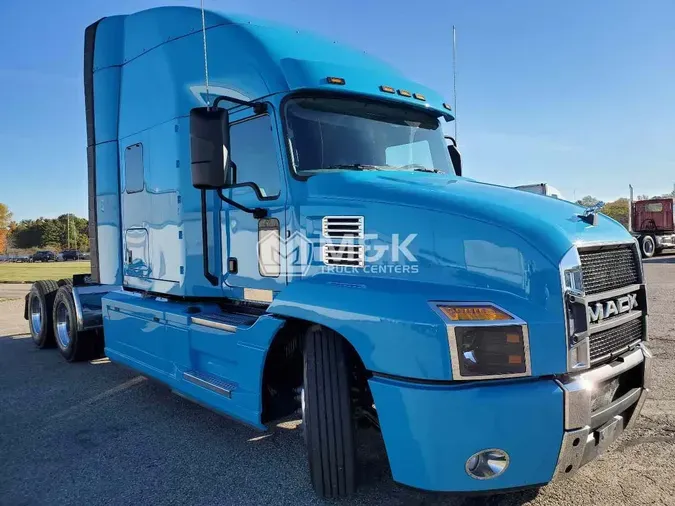 2020 MACK AN64T