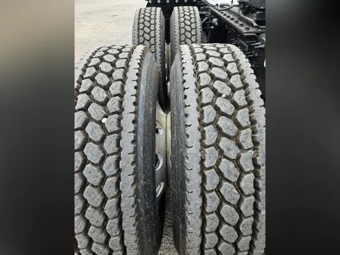 2020 MACK AN64T
