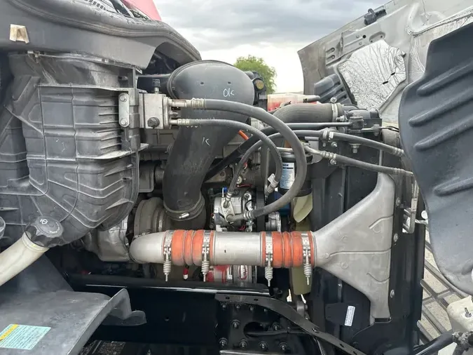 2017 FREIGHTLINER CASCADIA 113