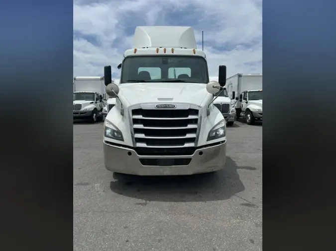 2020 FREIGHTLINER/MERCEDES NEW CASCADIA 116b4b8ef4615b199542f30773672216df3