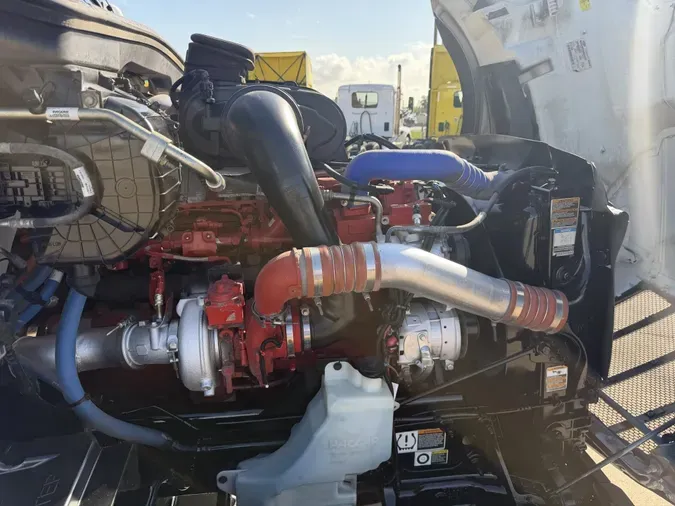 2022 Peterbilt 579b4b9fa9e884d5a3869fd1afd5d2aae20