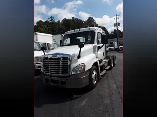 2017 FREIGHTLINER/MERCEDES CASCADIA 125