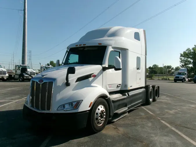 2022 Peterbilt 579b4be4233cc08676dd0b887ecfc8297d4