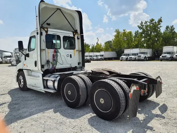 2019 FREIGHTLINER CASCADIA 125