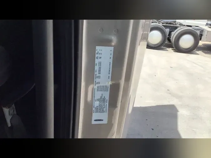 2021 Freightliner Cascadia 126