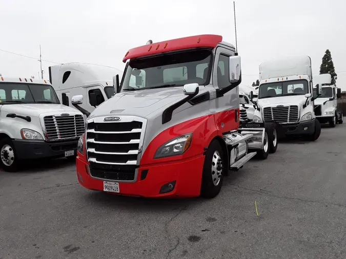 2020 FREIGHTLINER/MERCEDES NEW CASCADIA 116