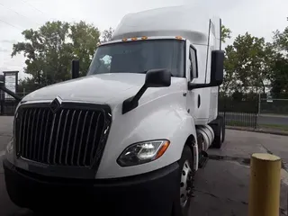 2020 NAVISTAR INTERNATIONAL LT625 SLPR CAB
