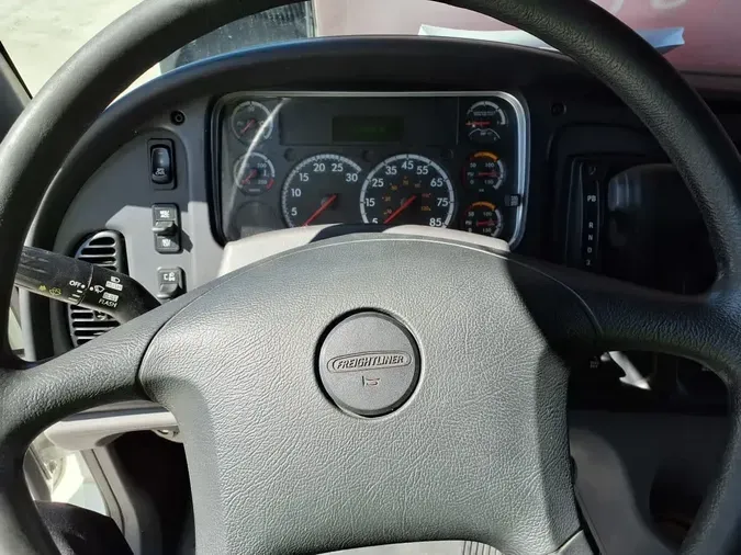 2020 FREIGHTLINER M2 106