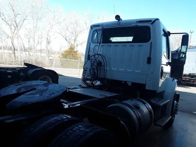 2017 FREIGHTLINER/MERCEDES M2-112