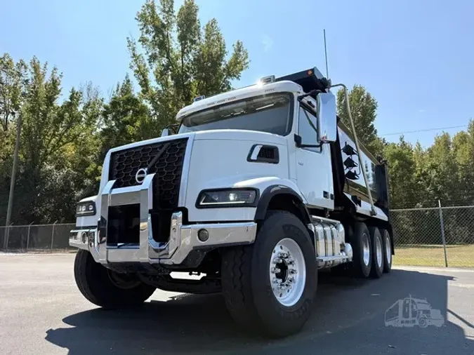 2024 VOLVO VHD84F300b4c5d6d028afadaa44ea22211bbb6756