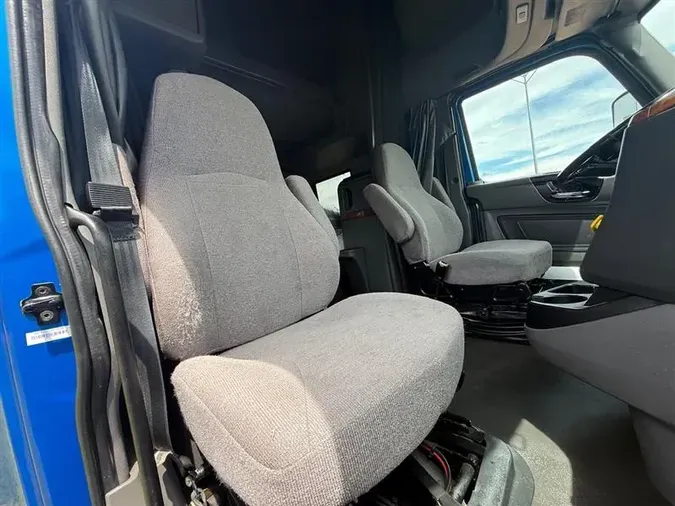 2020 INTERNATIONAL LT